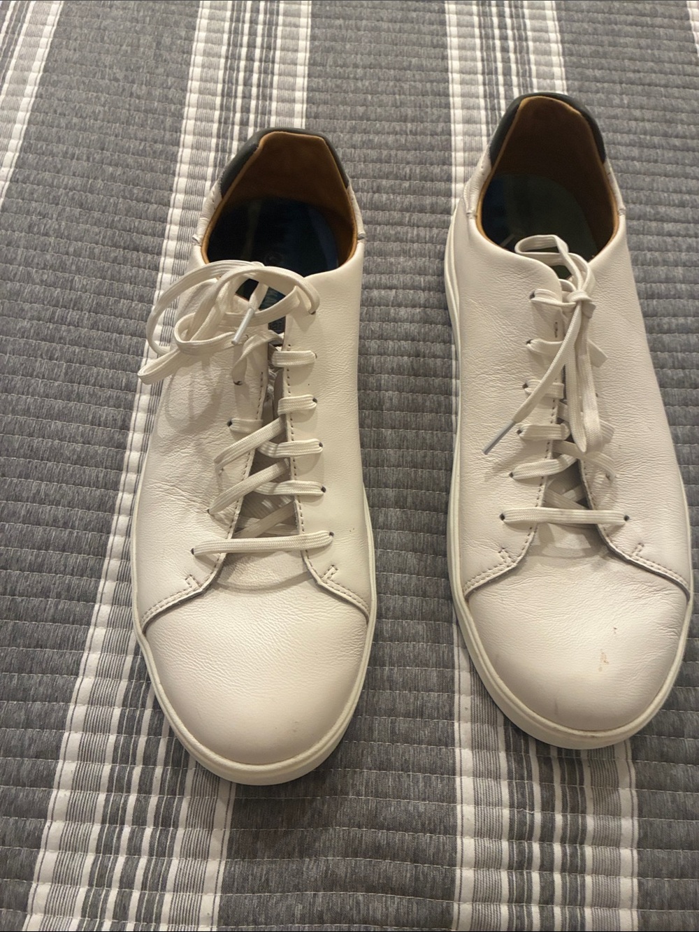 Olukai Men's White Leather Golf Shoes